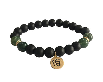 Aumkaara Balance bracelet with Moss Agate and black onyx in gold - Jewelslane