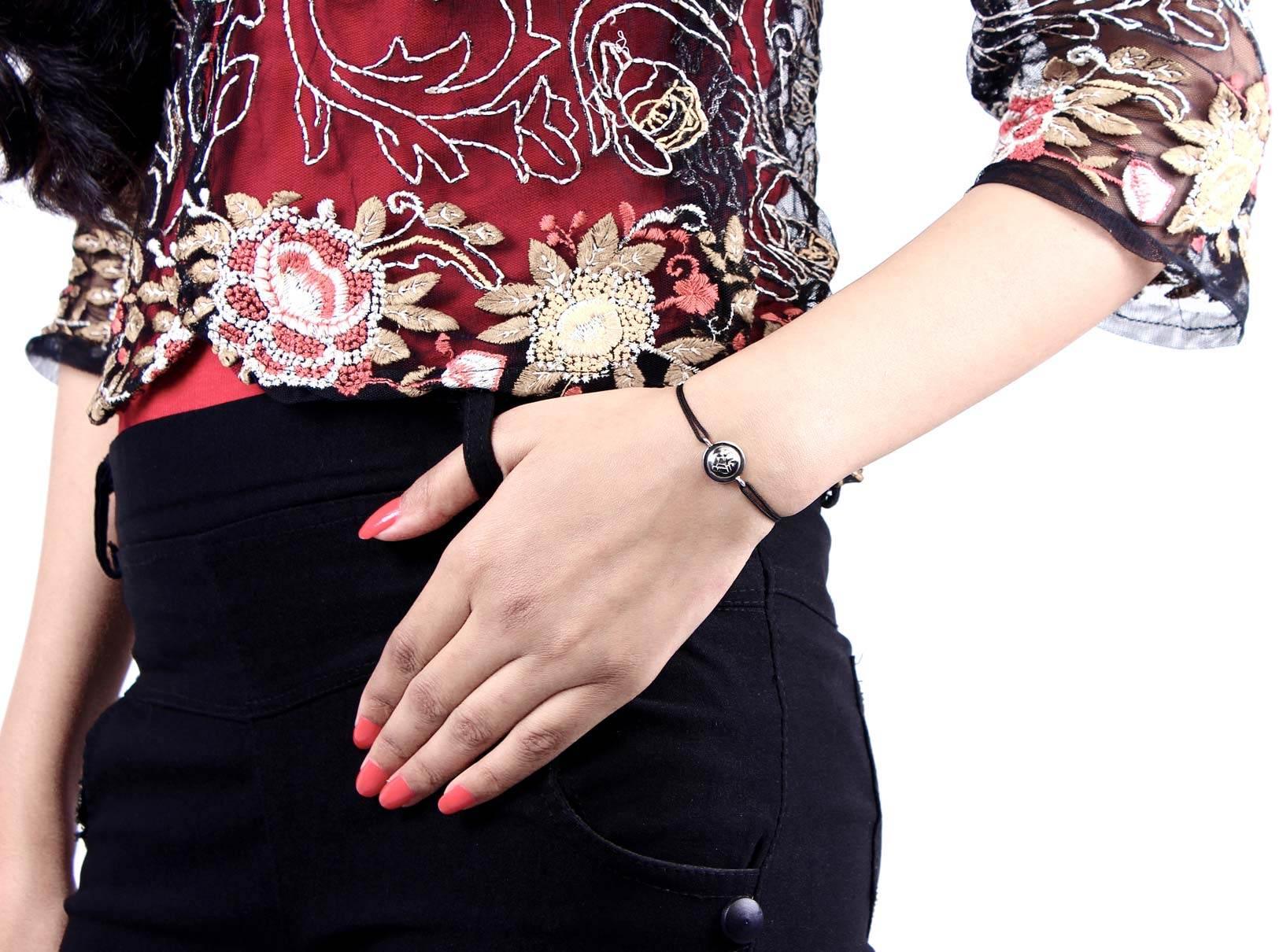 Ganpati Bracelet in Silver - Jewelslane