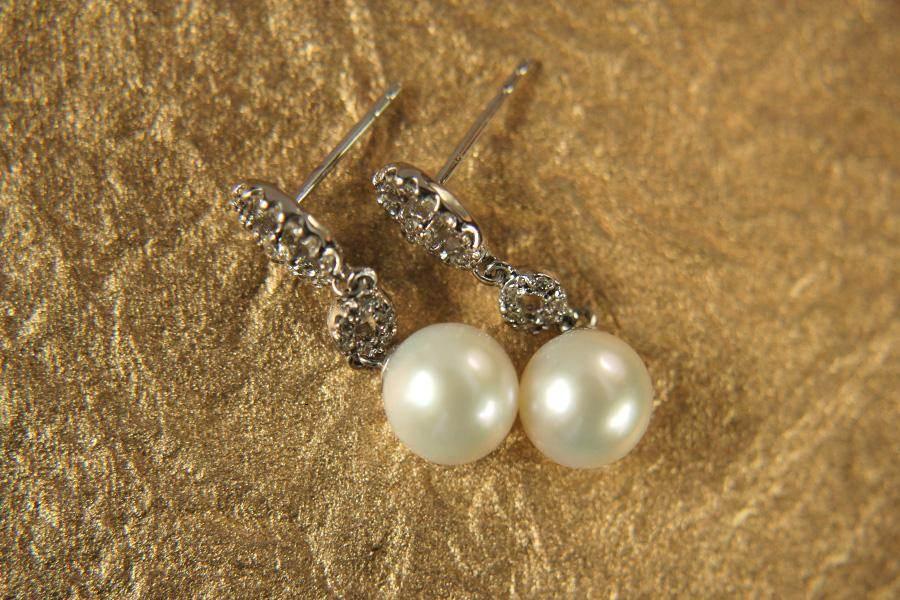 Diamond Earring with Pearl - Jewelslane