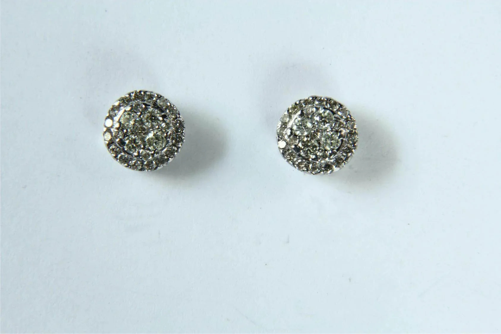 Solitaire Look Diamond Earstuds - Jewelslane