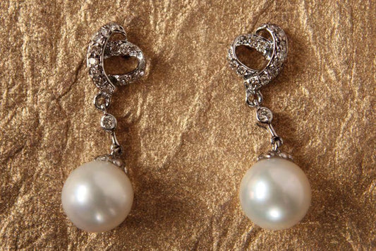 Pearl Drop Earrings in White Gold - Jewelslane