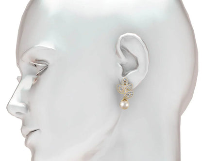 Aarna Pearl & Diamond Earrings - Jewelslane