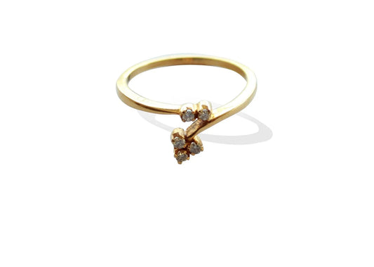 Diamond Ring with 5 Diamonds - Jewelslane