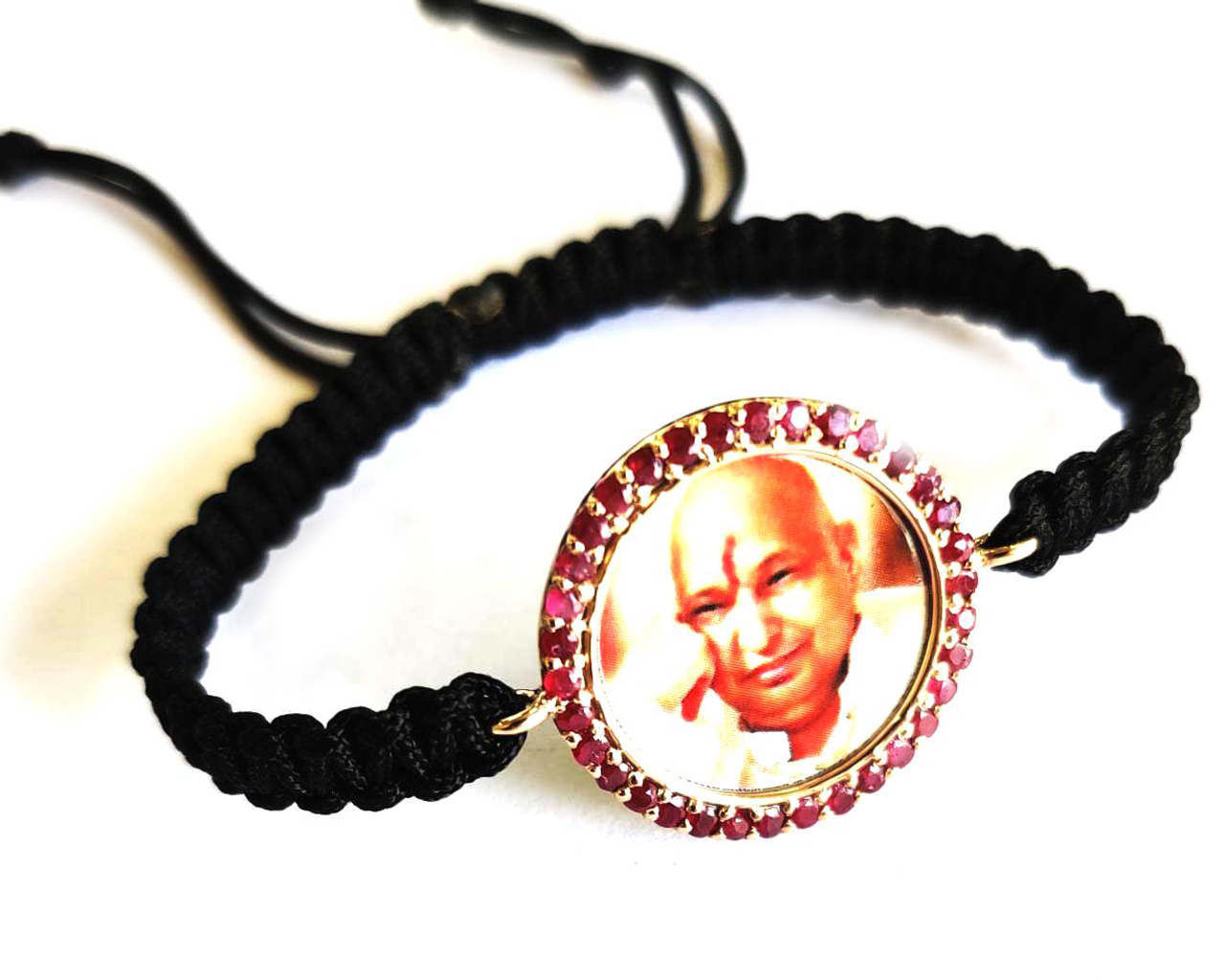 Jai Guru Ji Black Pearl Bracelet, Handmade Bracelets for Men and Women –  Satvikworld.com