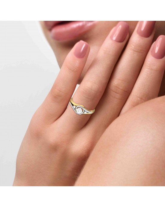 Dorothy Diamond Ring in 14k Gold